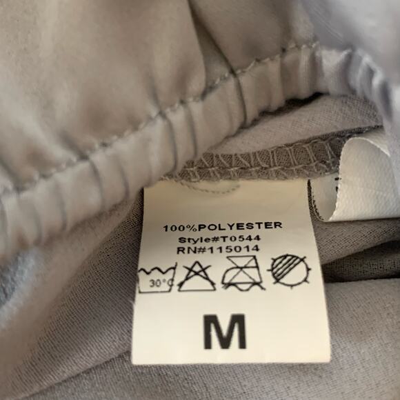 NikiBiki Light Gray Shirt Sleeve Smocked Waist Top Size Medium - Picture 5 of 7